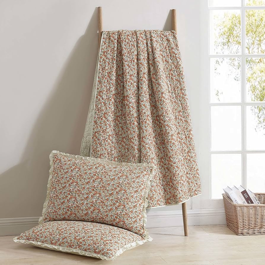 値下げ‼️新品LAURA ASHLEY クイーンフィッティットシーツ Amazon.com: Laura Ashley - Queen Quilt Set, Lightweight